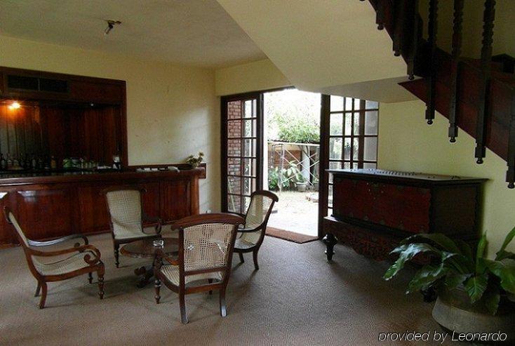 Yoho Rivi Ras Hotel Dehiwala-Mount Lavinia Interior photo