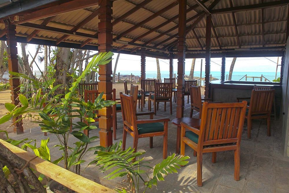 Yoho Rivi Ras Hotel Dehiwala-Mount Lavinia Exterior photo